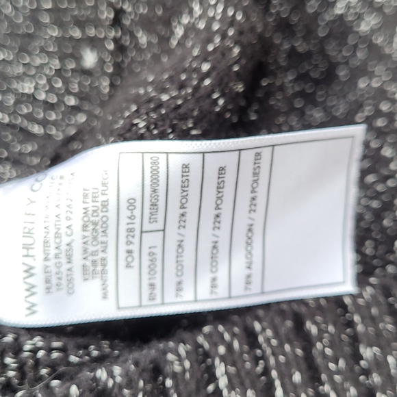 ✅️3/$40 HURLEY sweater - Picture 4 of 5